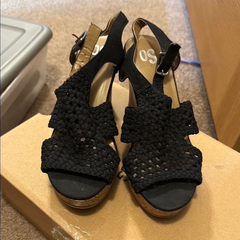Black Woven Women's Sandals
